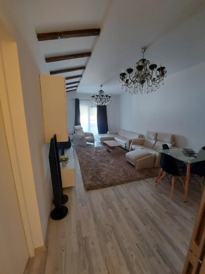 Jolie Art Apartman Brăila Kültér fotó