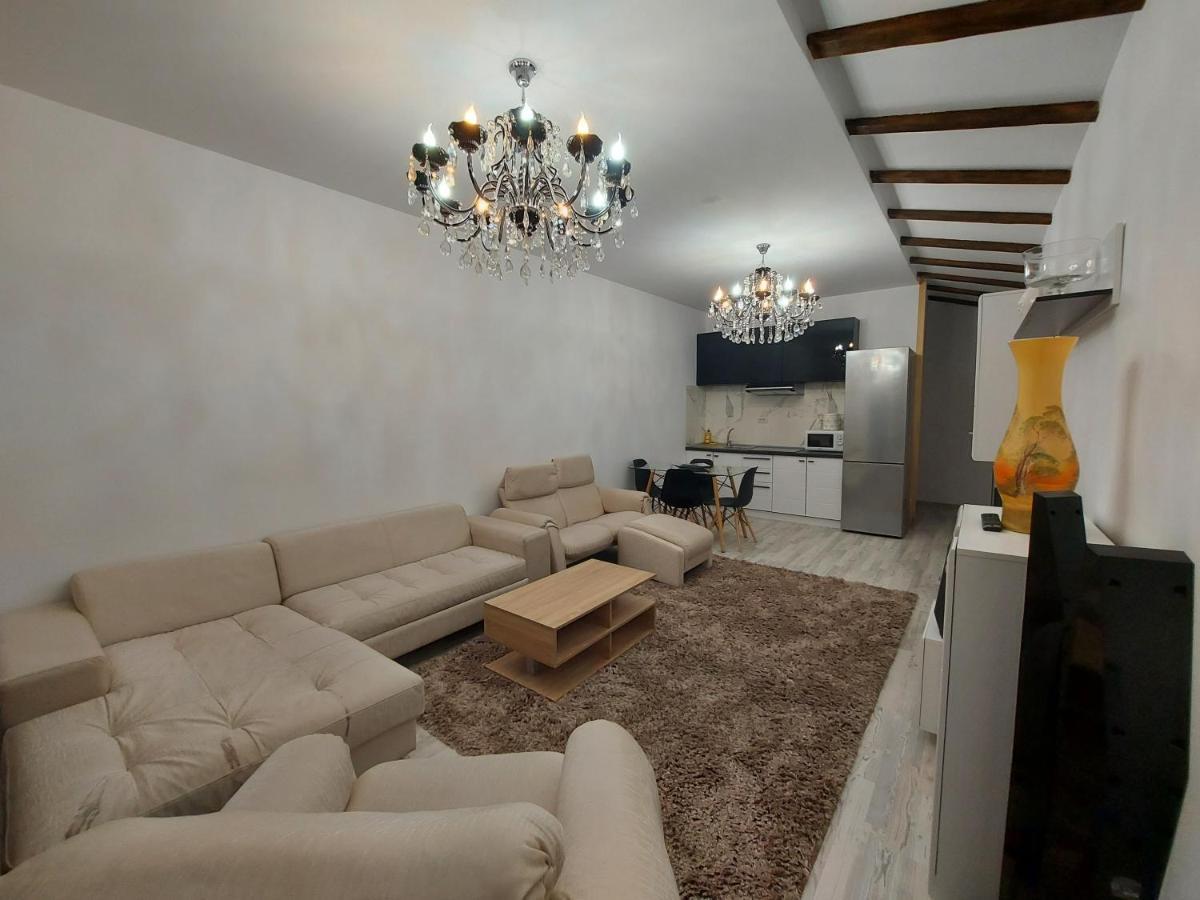 Jolie Art Apartman Brăila Kültér fotó