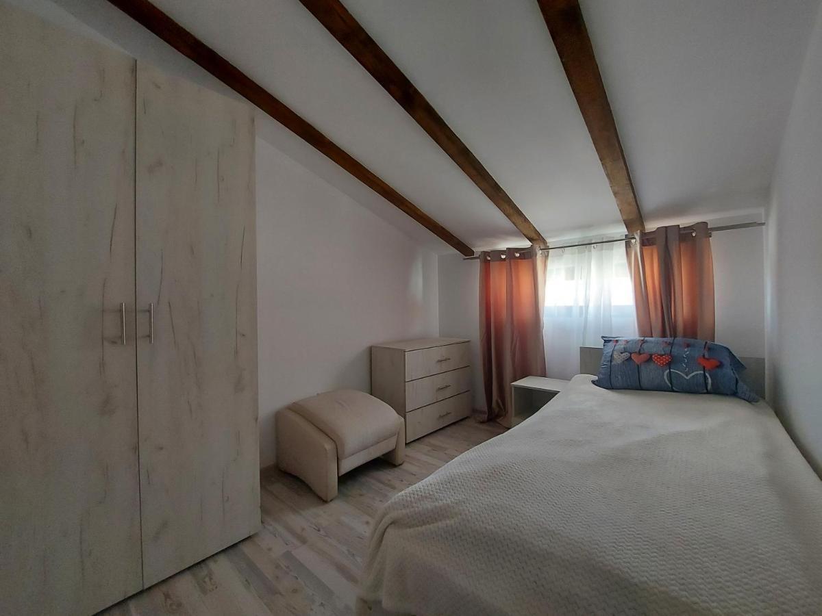 Jolie Art Apartman Brăila Kültér fotó