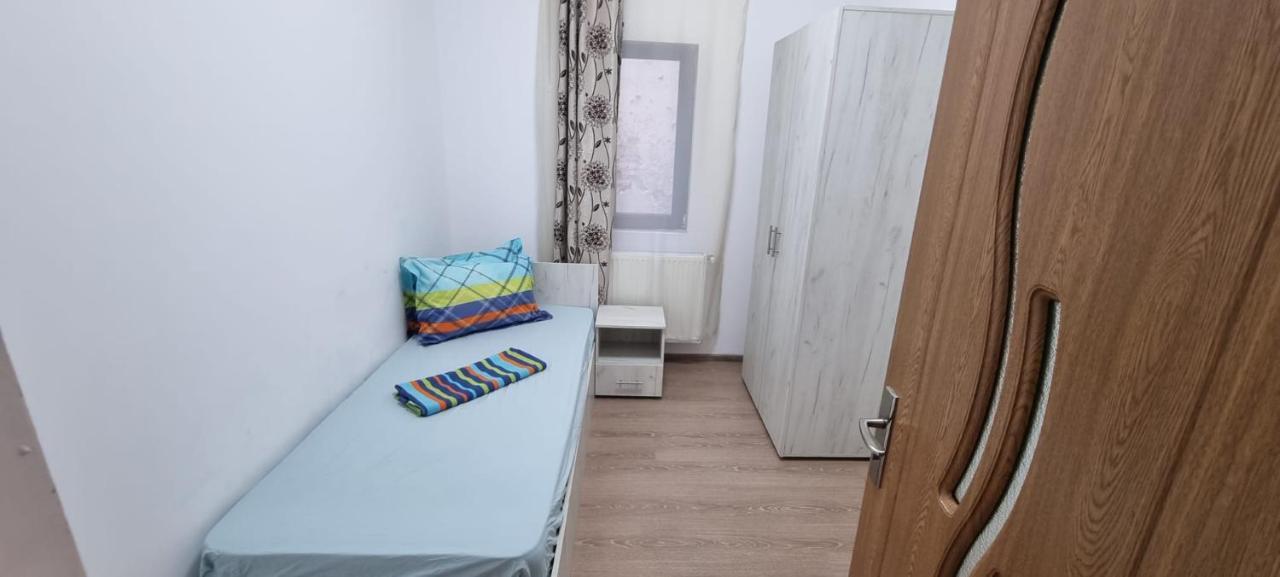 Jolie Art Apartman Brăila Kültér fotó